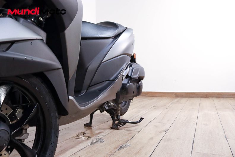Motorbike image 8