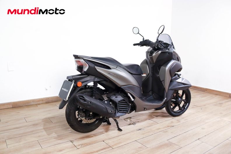 Motorbike image 2