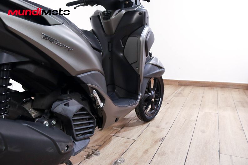 Motorbike image 3
