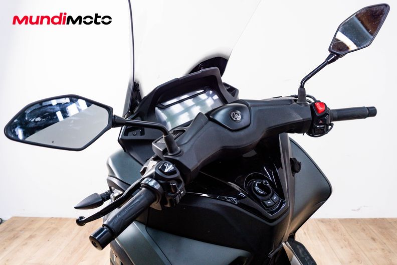Motorbike image 10