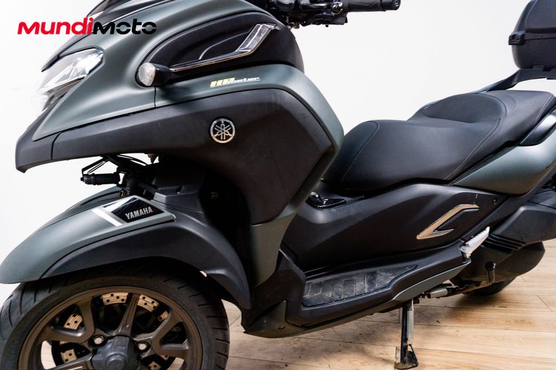 Motorbike image 9