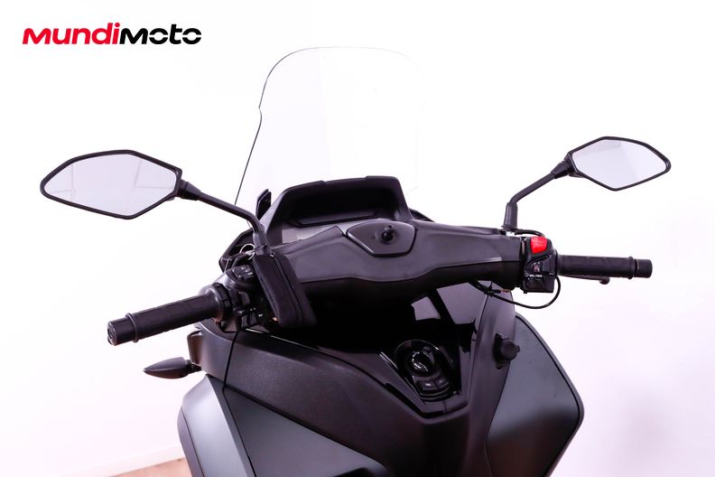 Motorbike image 10