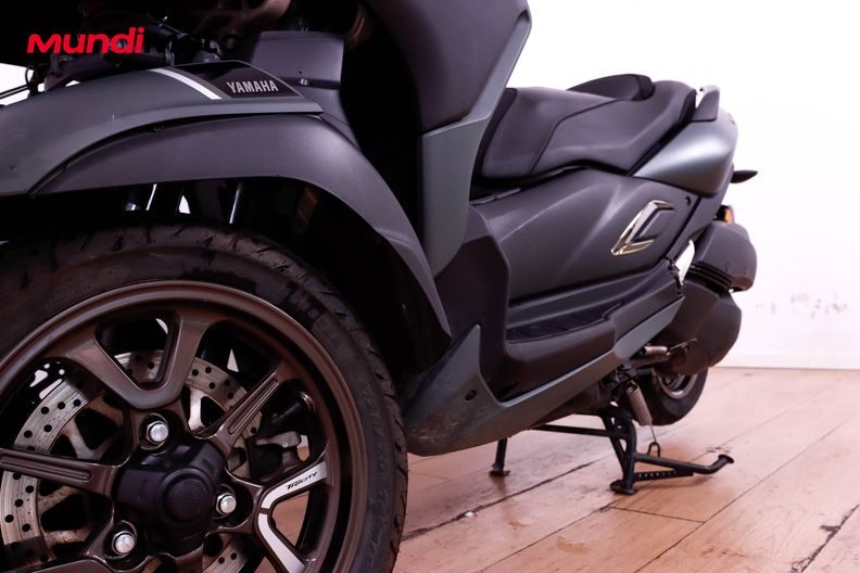 Motorbike image 8