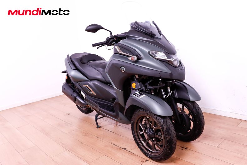 Motorbike image 1