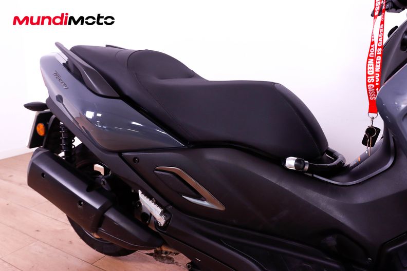 Motorbike image 13