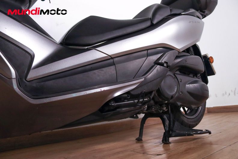 Motorbike image 8