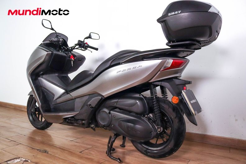 Motorbike image 6