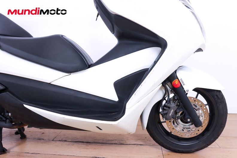 Motorbike image 12