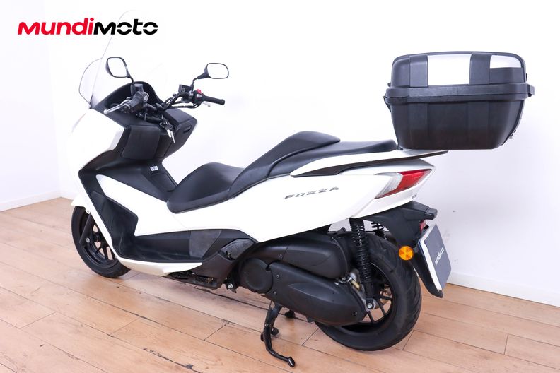 Motorbike image 6