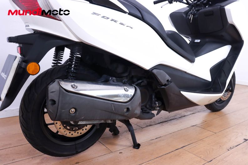 Motorbike image 3