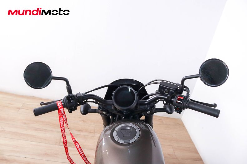 Motorbike image 10