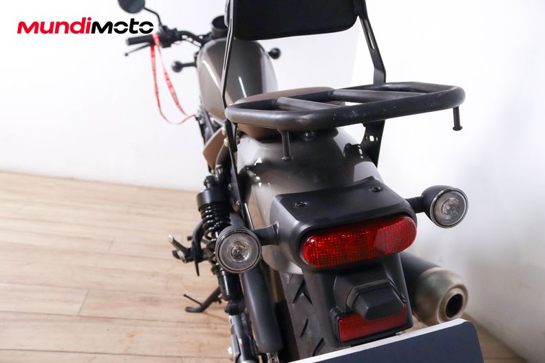 Motorbike image 9