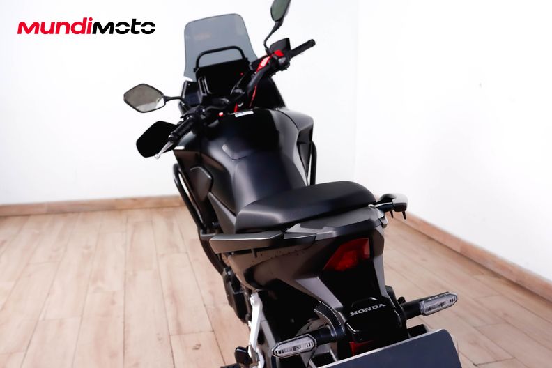 Motorbike image 9