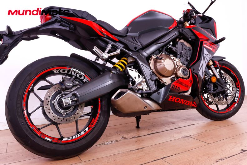 Motorbike image 3