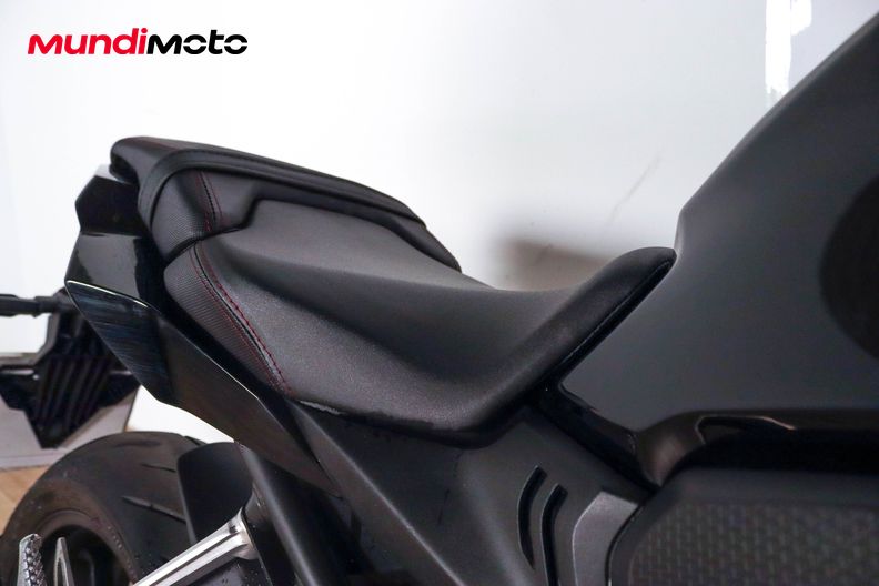 Motorbike image 13