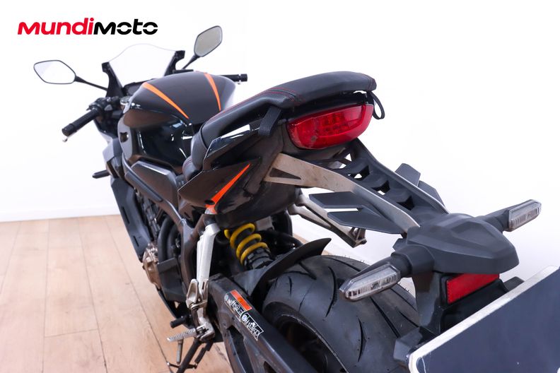 Motorbike image 9