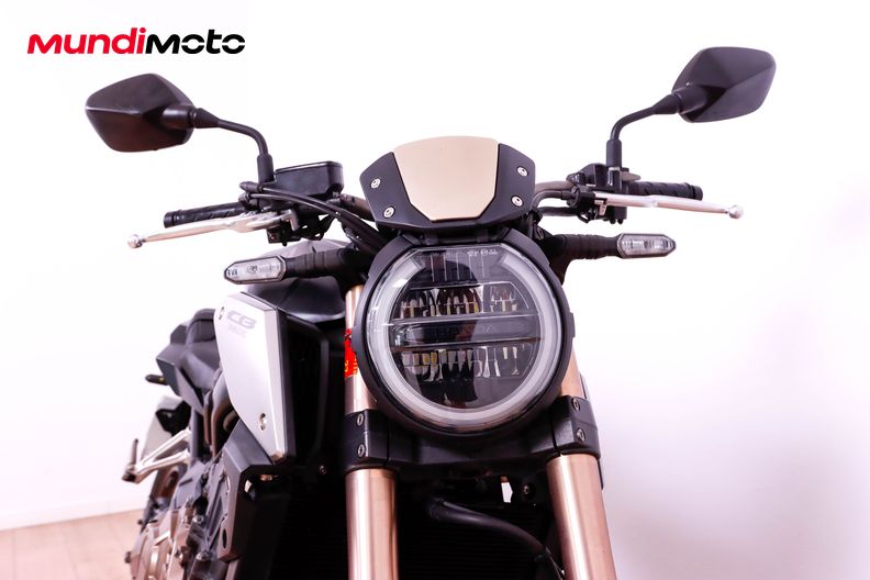 Motorbike image 4