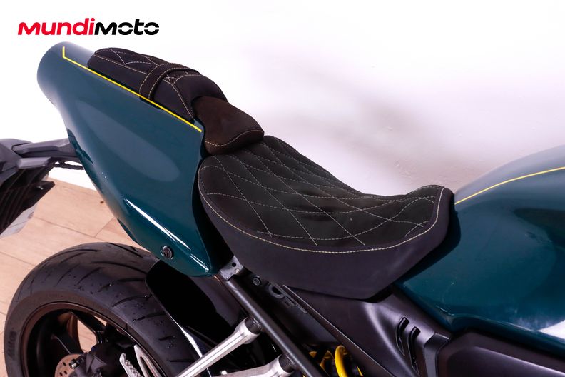 Motorbike image 12