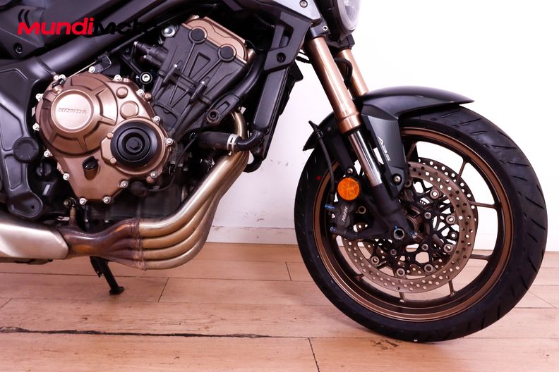 Motorbike image 12