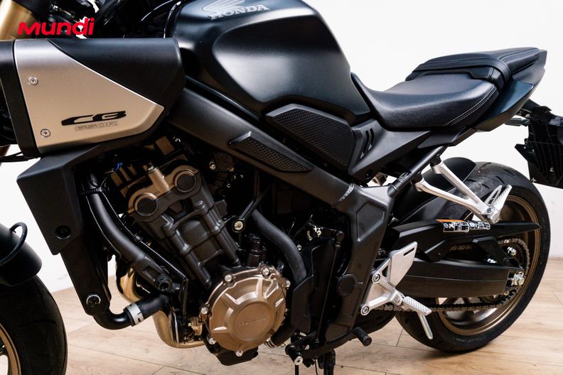 Motorbike image 9
