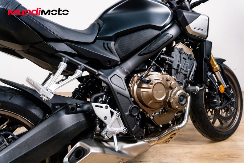 Motorbike image 3
