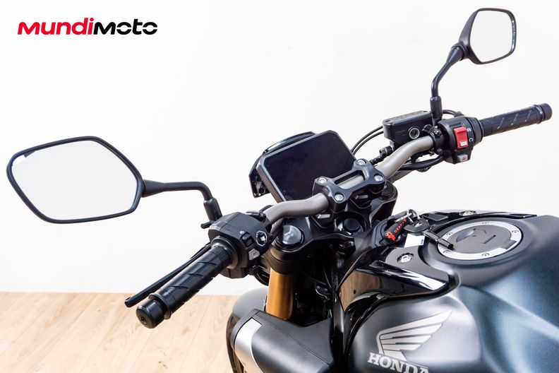 Motorbike image 10
