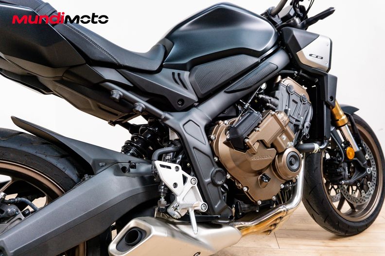 Motorbike image 3