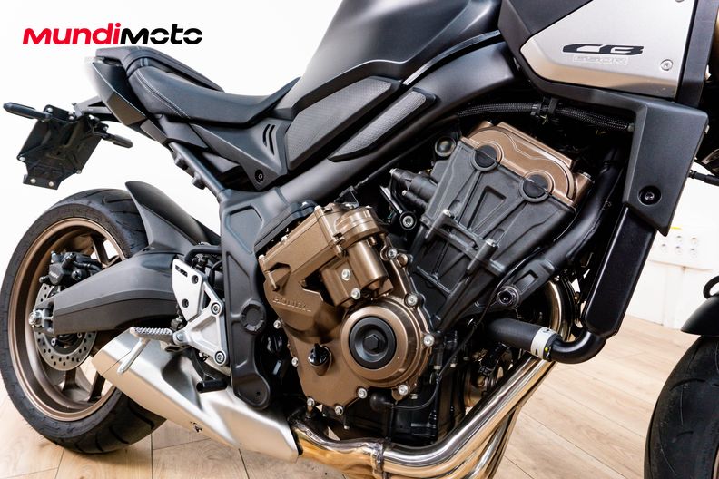 Motorbike image 4