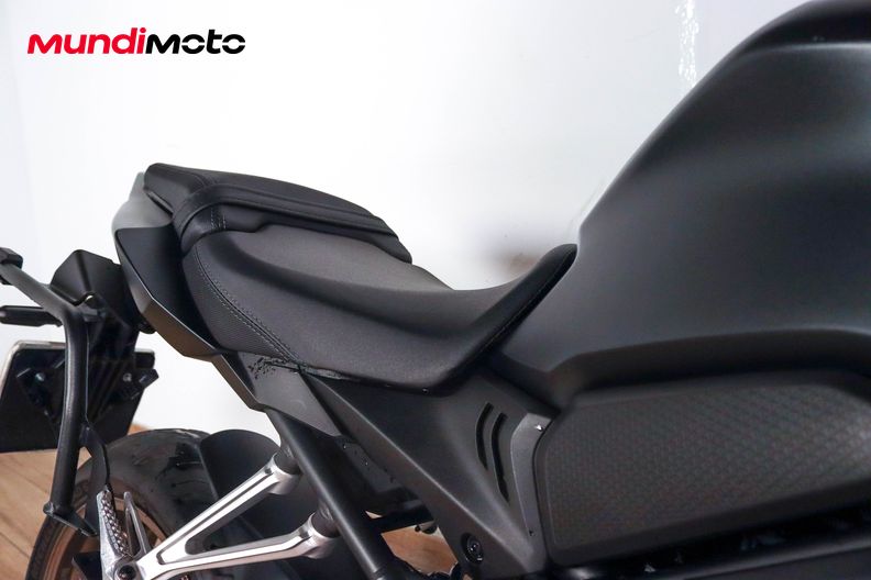 Motorbike image 12