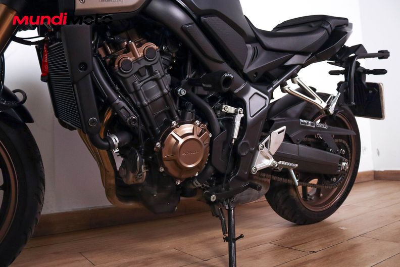 Motorbike image 8