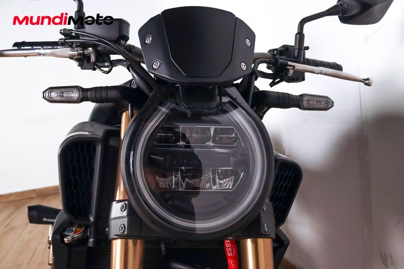 Motorbike image 4