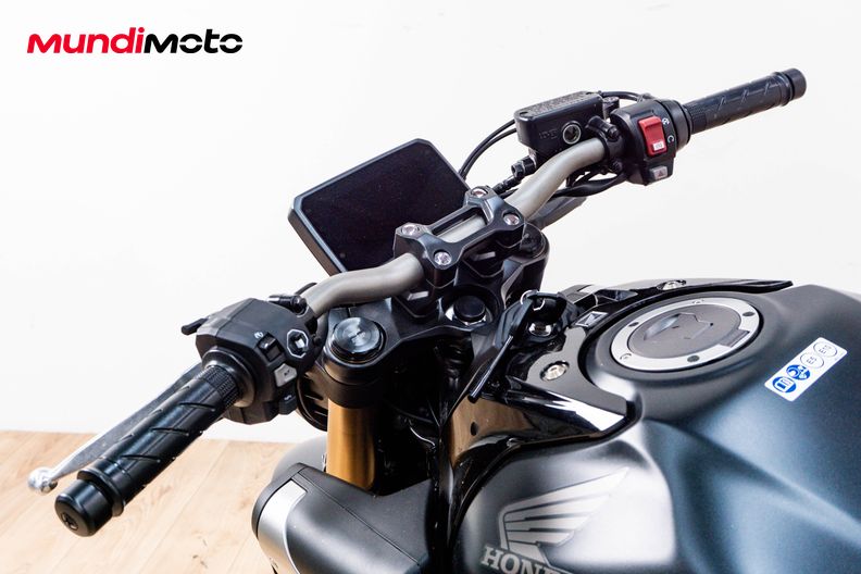 Motorbike image 10
