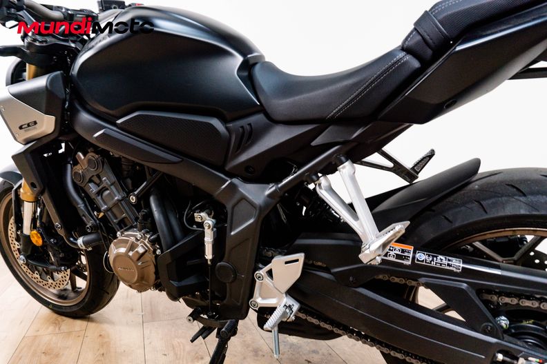 Motorbike image 8