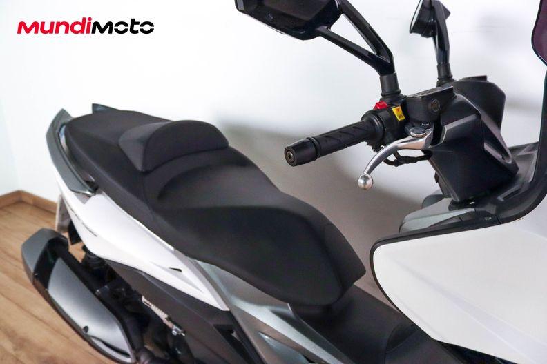Motorbike image 13