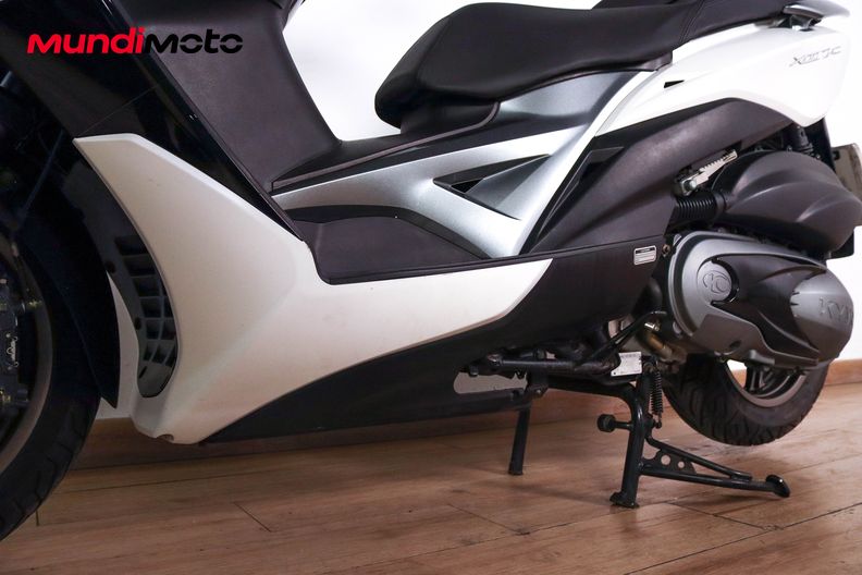 Motorbike image 8