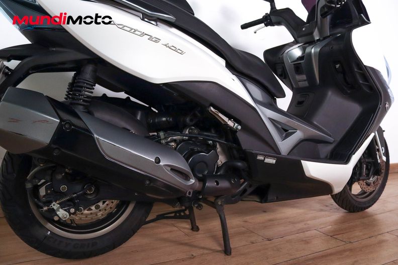Motorbike image 3