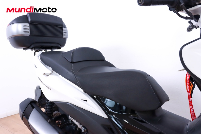 Motorbike image 13