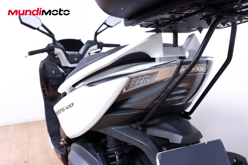 Motorbike image 9