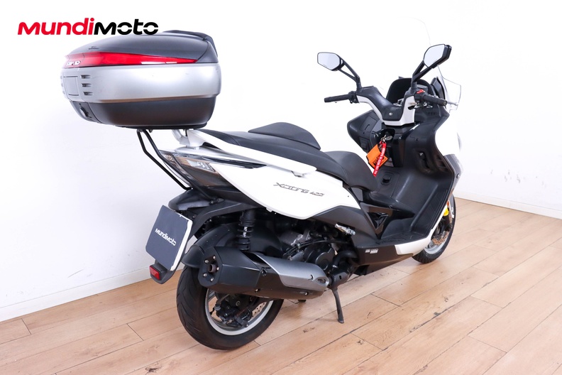 Motorbike image 2