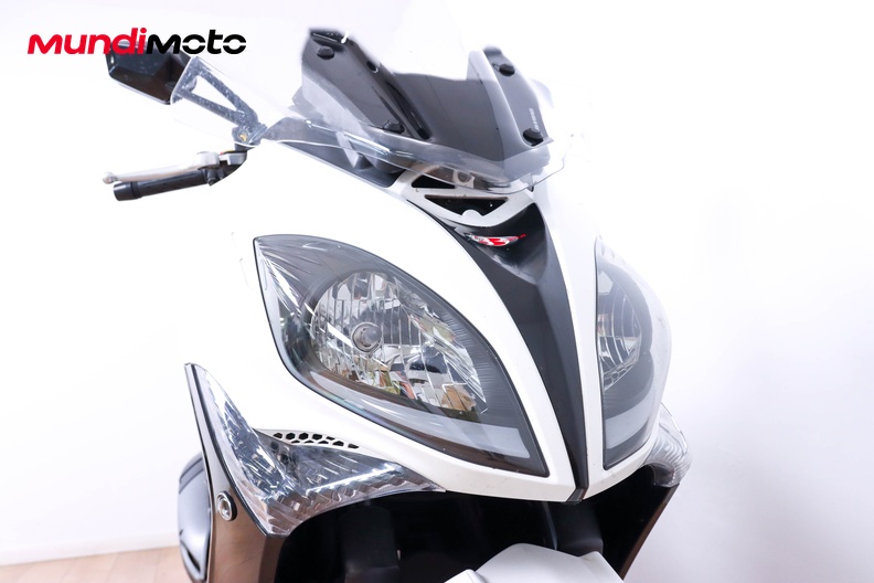 Motorbike image 4