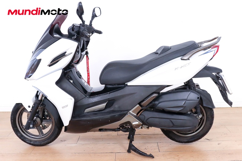 Motorbike image 5