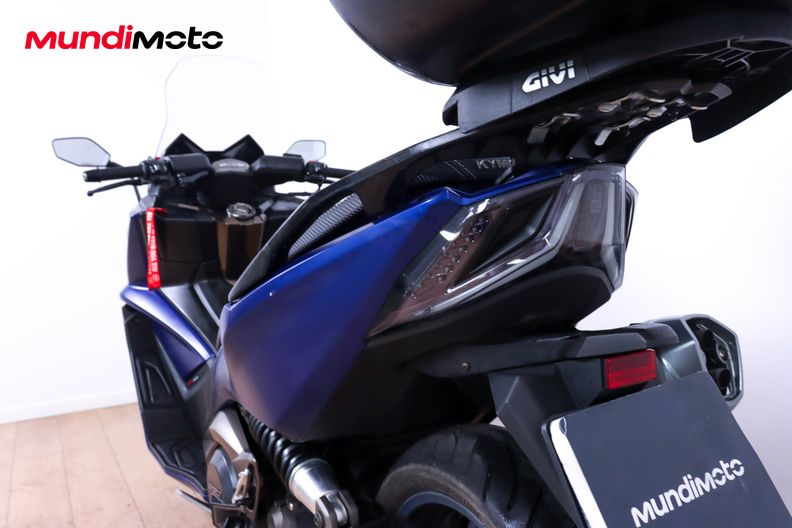 Motorbike image 9