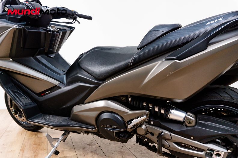 Motorbike image 8