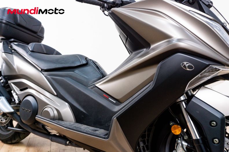 Motorbike image 4