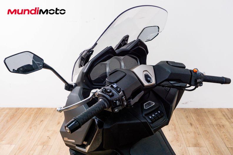Motorbike image 10