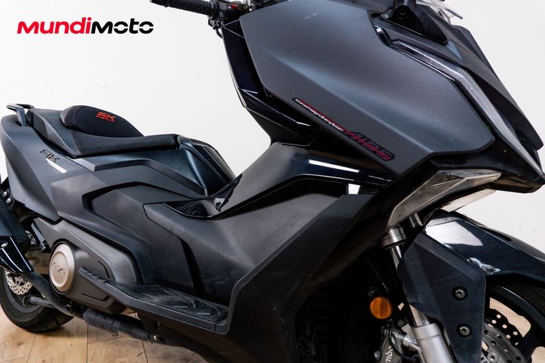 Motorbike image 4