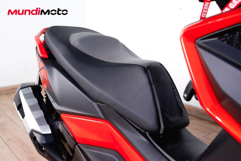 Motorbike image 13