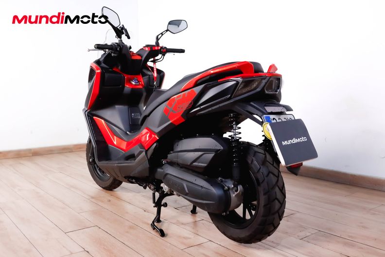 Motorbike image 6
