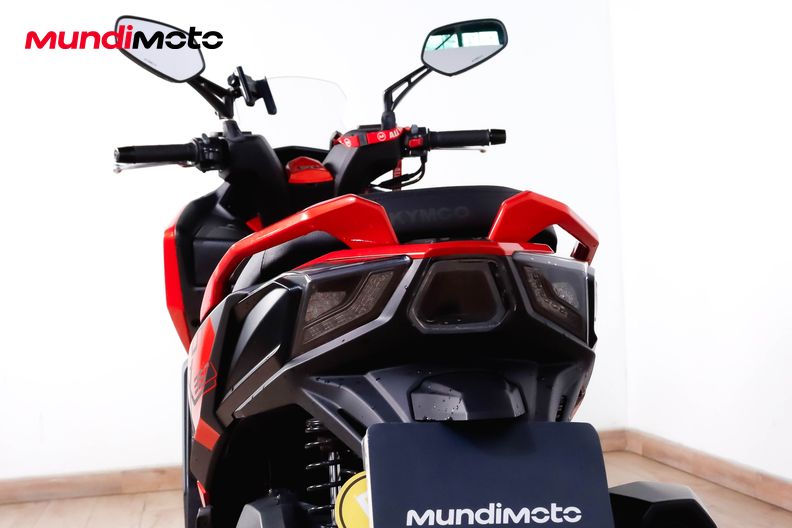 Motorbike image 9