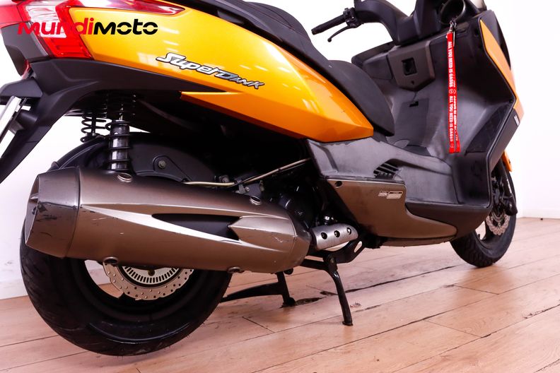 Motorbike image 3
